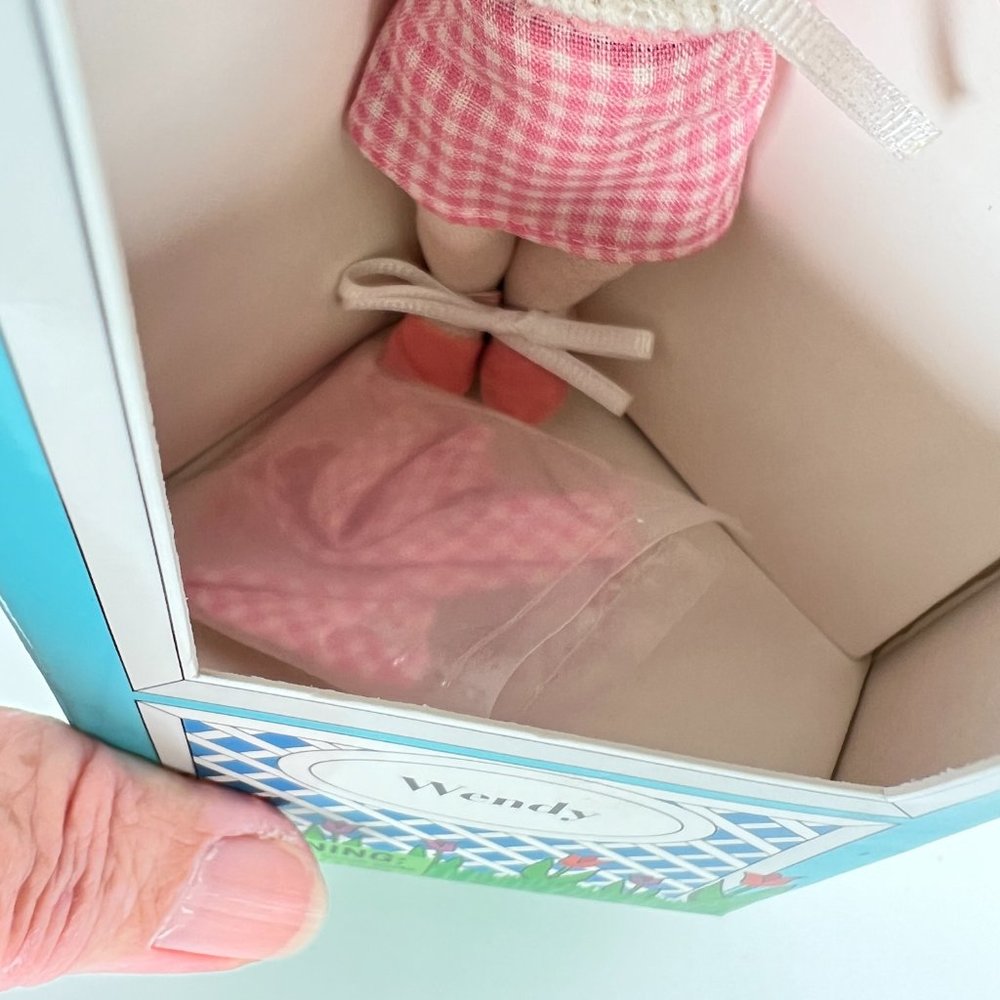 Madame Alexander Wendy Doll 5" Petite Playhouse Collection From 2001 MINT - Picture 6 of 11